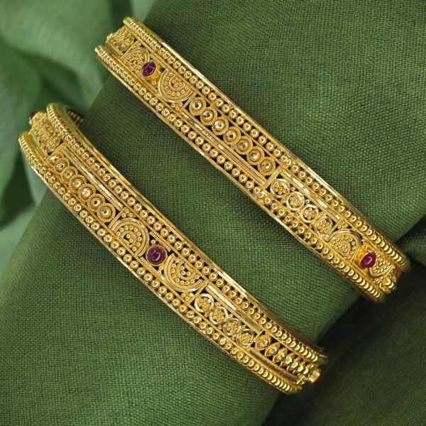 BNG0123. Bangle - Image 1