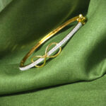 Infinity gold kada