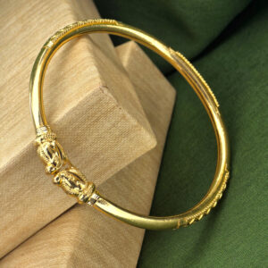 Gold Kada