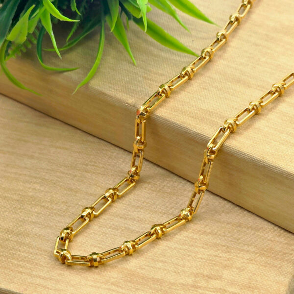 Chain - Image 1